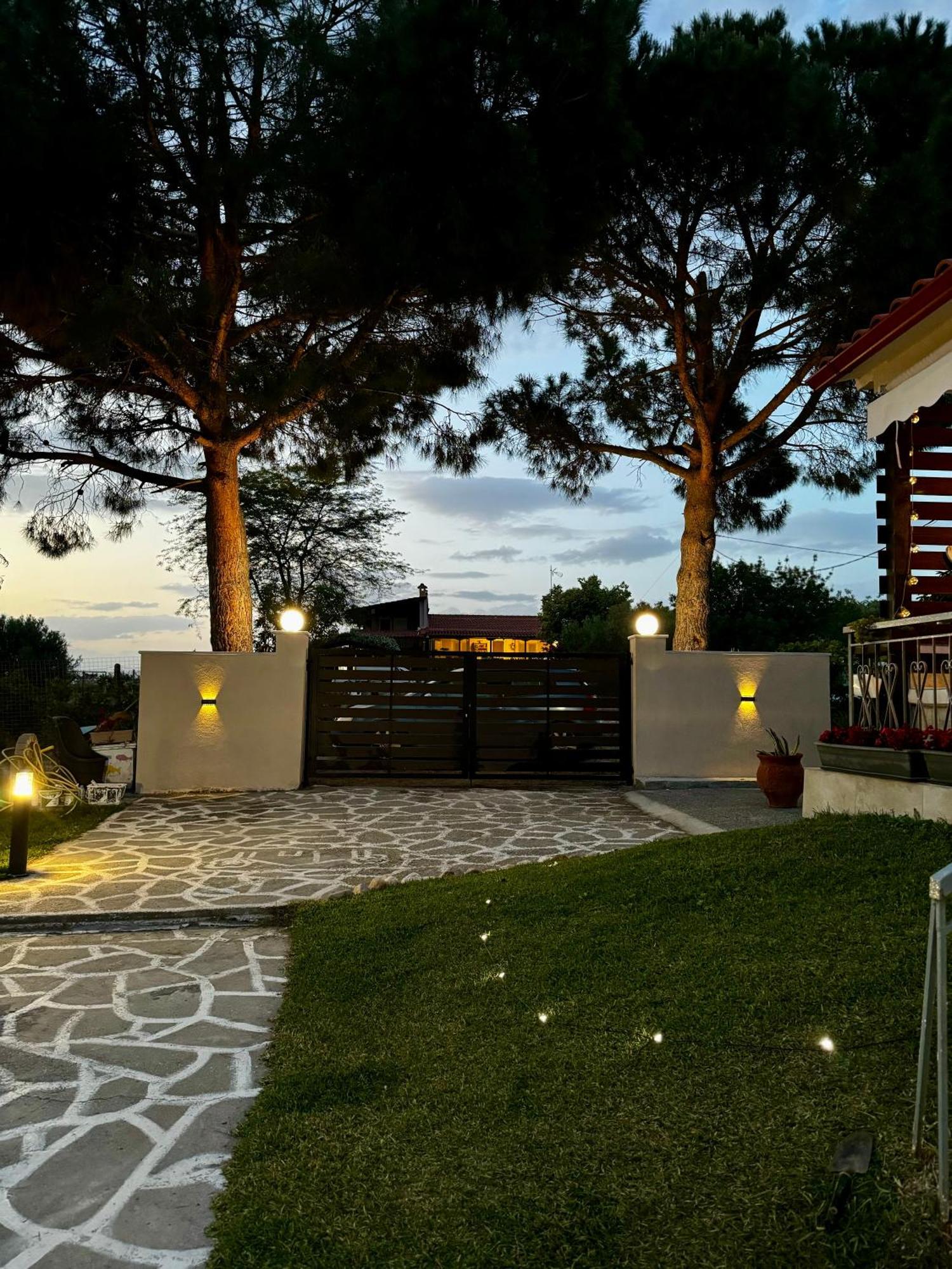 Anastasias Cottage Nea Iraklia Exterior foto